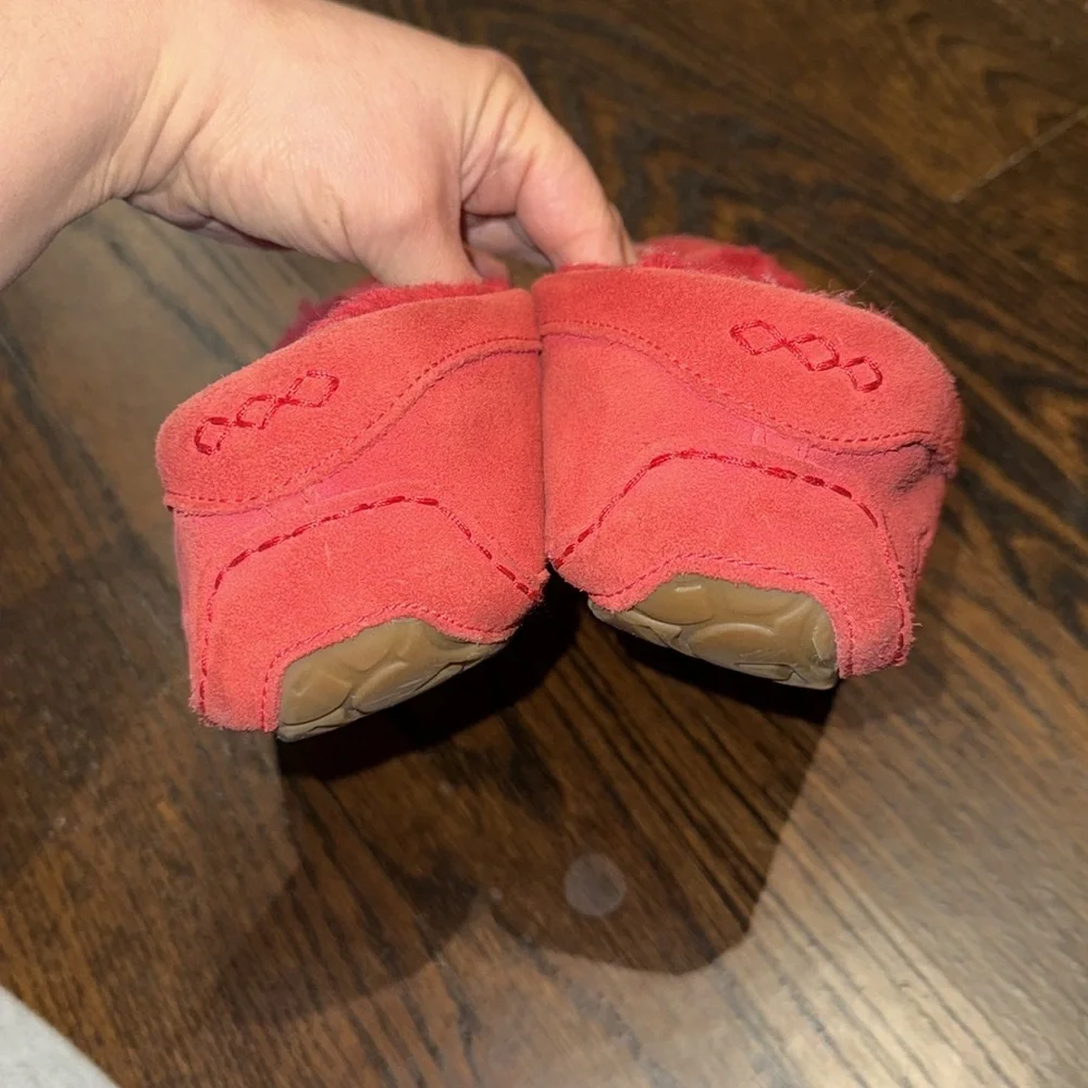 UGG Australia Ansley Womens Moccasin Slippers Suede Upper Wool Red SIZE 7 - Picture 4 of 10